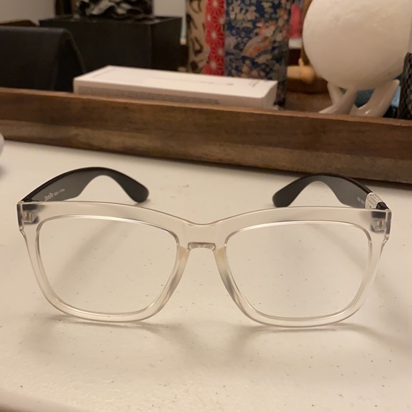 Korean Transparent eyeglasses with black legs - Picture 2 of 2